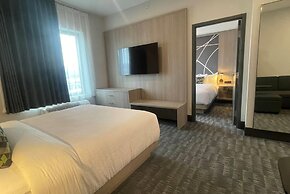 La Quinta Inn & Suites By Wyndham Kelowna Bc