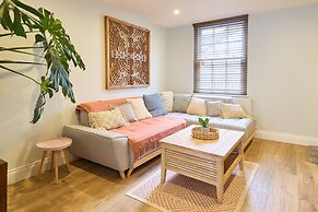 Host Stay Aurora