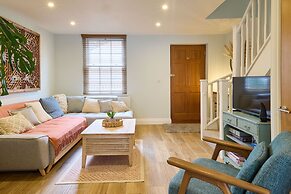 Host Stay Aurora