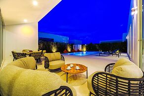 Modern 4 Bed Private Pool Villa KH-B6