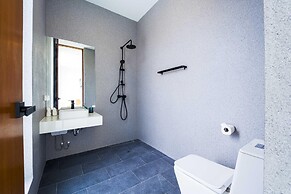 Modern 4 Bed Private Pool Villa KH-B6