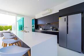 Modern 4 Bed Private Pool Villa KH-B6