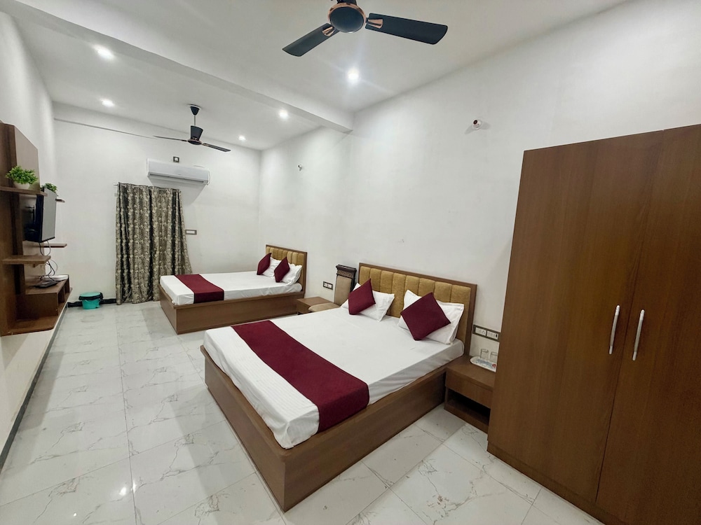 Aakriti's Home Stay