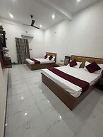 Aakriti's Home Stay