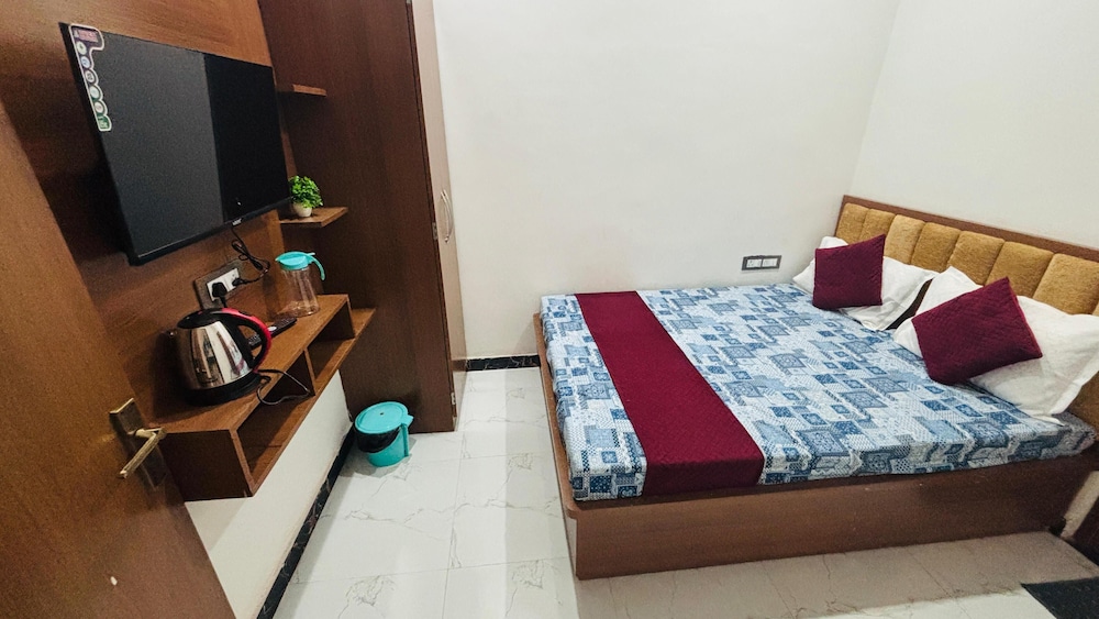 Aakriti's Home Stay