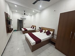 Aakriti's Home Stay