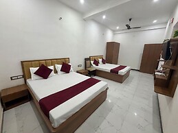 Aakriti's Home Stay