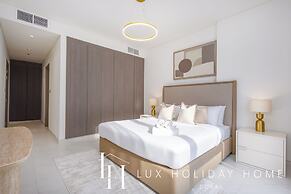 LUX The Burj Khalifa Lagoon View Suite 4