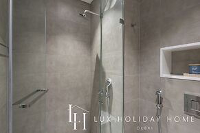 LUX The Burj Khalifa Lagoon View Suite 4