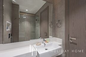 LUX The Burj Khalifa Lagoon View Suite 4