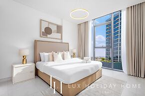 LUX The Burj Khalifa Lagoon View Suite 4