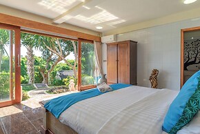 Bougainville Hill Villa