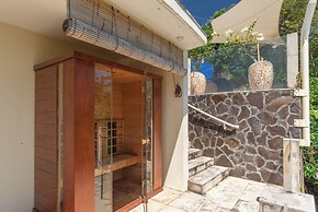 Bougainville Hill Villa