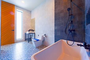 Luxury Large 3 Bedroom Pool Villa (KH-C5)