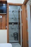 Hotel Paras Stay
