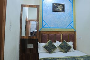 Hotel Paras Stay