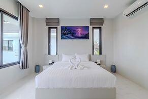 2 Villas 2 Kitchens  Huge Pool V258