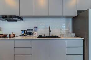 2 Villas 2 Kitchens  Huge Pool V258