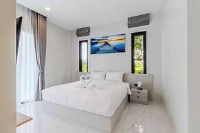 2 Villas 2 Kitchens  Huge Pool V258