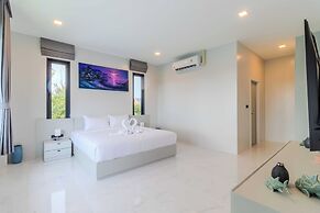 2 Villas 2 Kitchens  Huge Pool V258