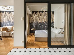 Art Palace by Fragola Collection