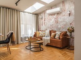Art Palace by Fragola Collection