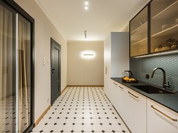 Art Palace by Fragola Collection