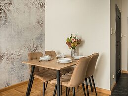 Art Palace by Fragola Collection