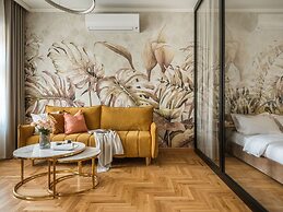 Art Palace by Fragola Collection