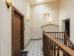 Art Palace by Fragola Collection