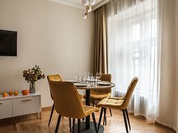 Art Palace by Fragola Collection