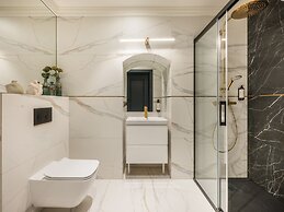 Art Palace by Fragola Collection