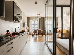 Art Palace by Fragola Collection