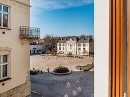 Art Palace by Fragola Collection