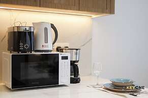 Splendour Living 1BR at Azizi Riviera