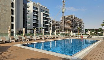 Splendour Living 1BR at Azizi Riviera