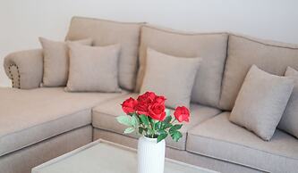 Splendour Living 1BR at Azizi Riviera