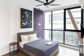 Scarletz Suites