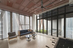 Scarletz Suites