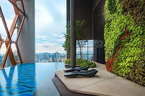 Scarletz Suites