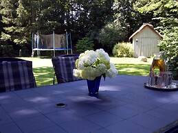5 Star Holiday Home in Give