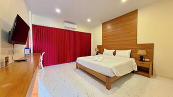 Baan Phu Chalong Place