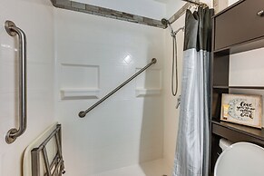 Comfort & Convenience! Apt in Central Soldotna