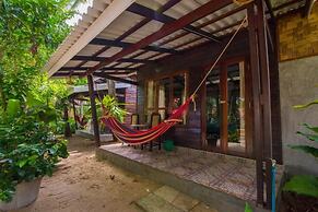 Bananas Bungalows