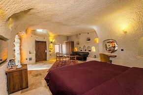 Rose Moon Cave