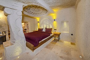 Rose Moon Cave