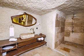 Rose Moon Cave