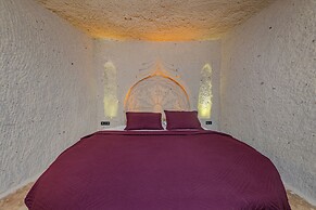 Rose Moon Cave