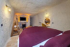 Rose Moon Cave