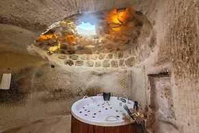 Rose Moon Cave